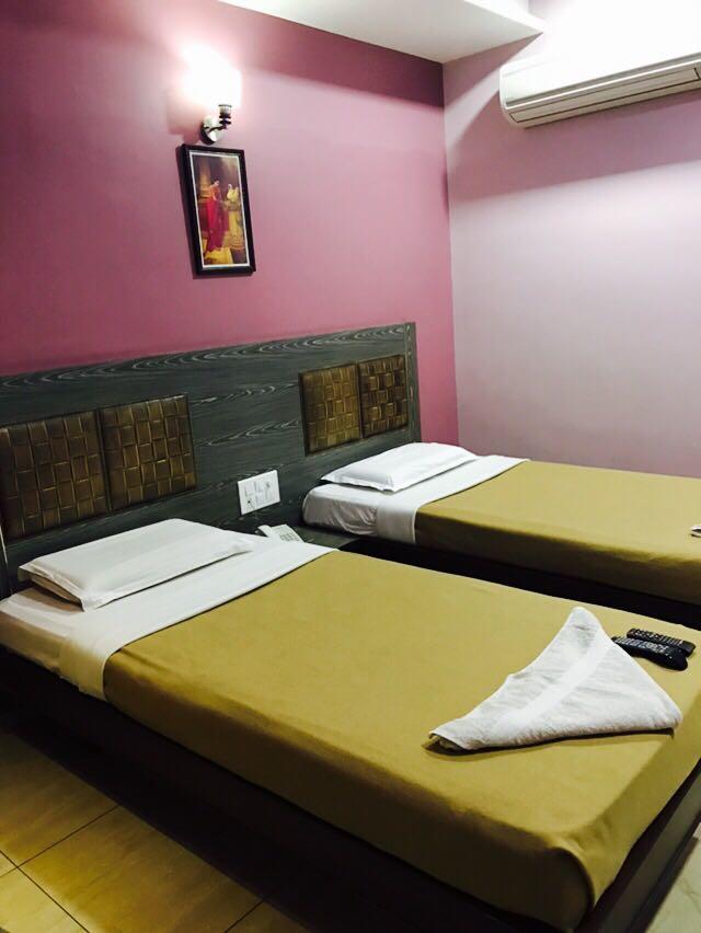 Iroomz Vaishali Residency Bellary Exterior photo